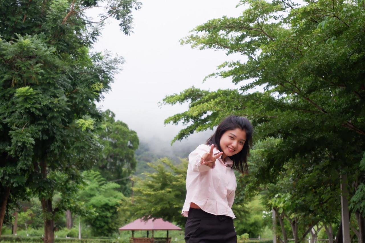 Ban Tha Ling Lom Baan Rai Pray Rung Kaeng Krachan מראה חיצוני תמונה